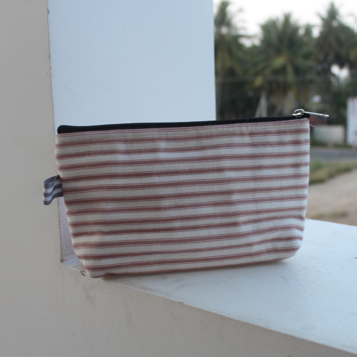 make-up-pouch