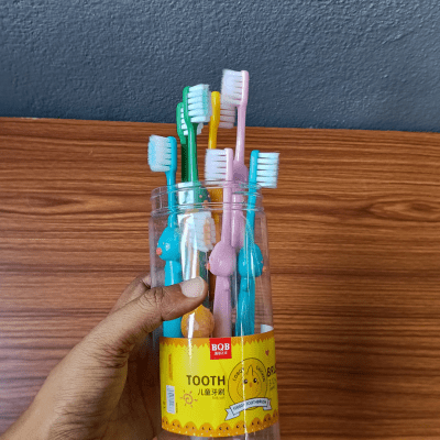 Kid's Tooth Brush ( set of 8 )