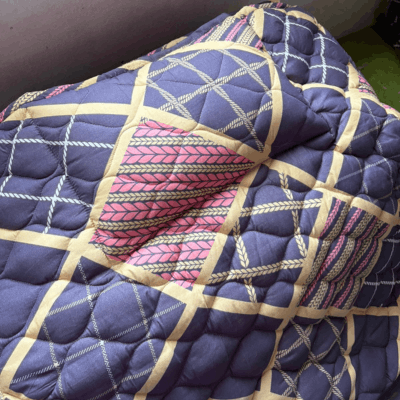 Single Quilt Bed 250 GSM ( 3*6ft)